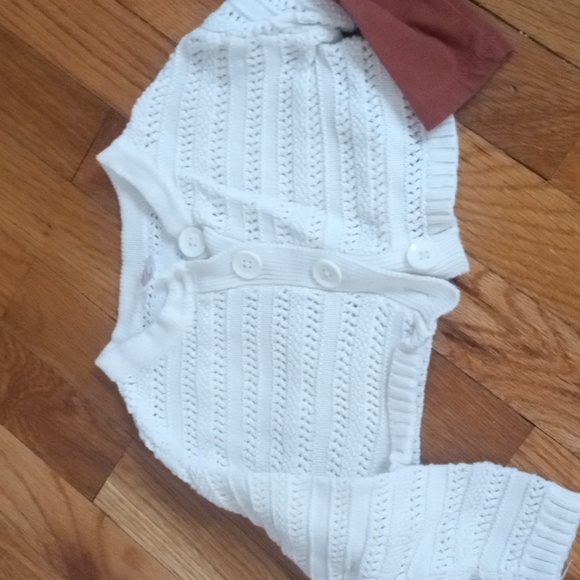 girl 18 month jeans, cardigan and long sleeve - Picture 2 of 3